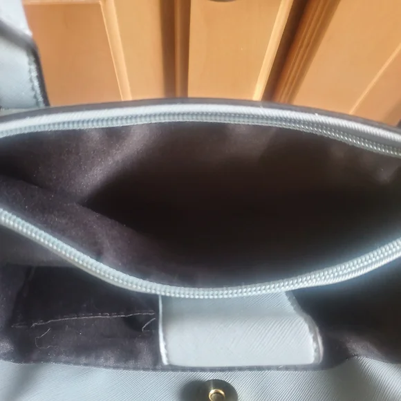 Elegant Blue Handbag - Picture 5 of 7